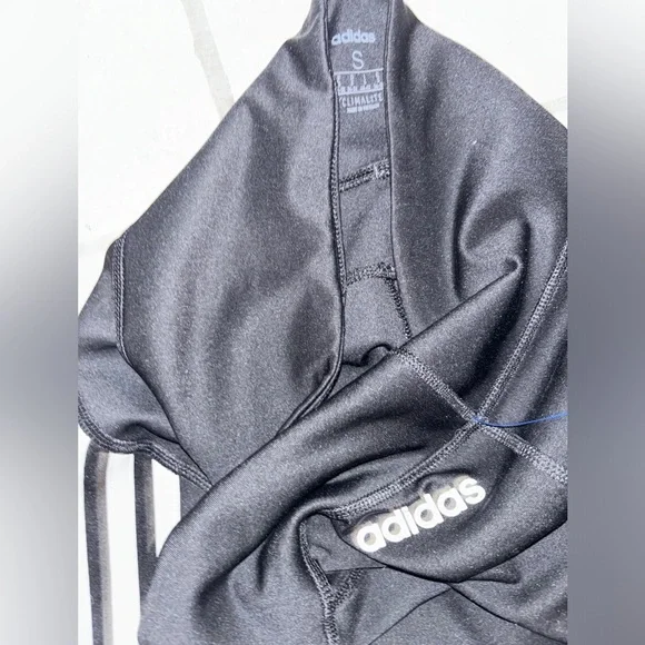 - Climate controlled adidas size small ladies leggings / yoga pants… - Picture 14 of 16